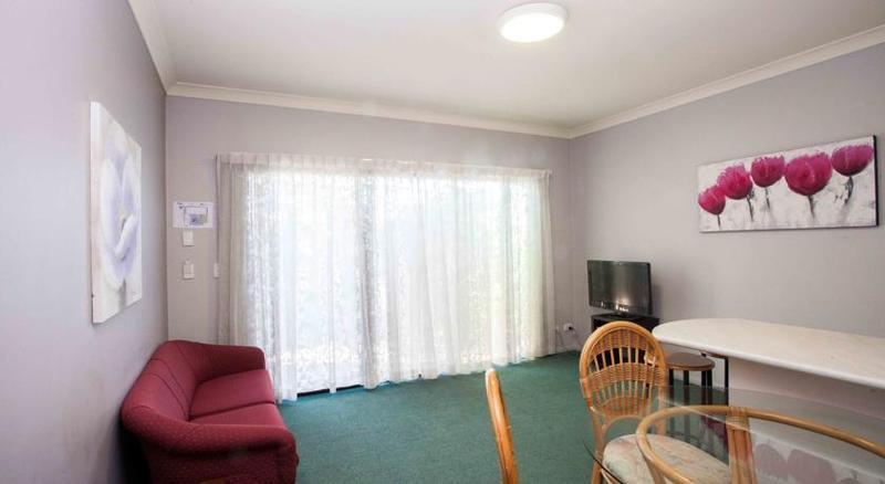 Springwood Motor Inn Екстер'єр фото