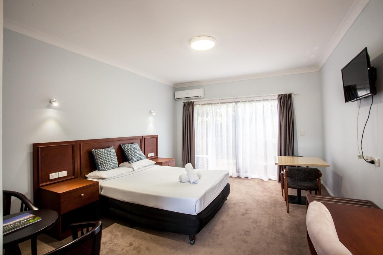 Springwood Motor Inn Екстер'єр фото