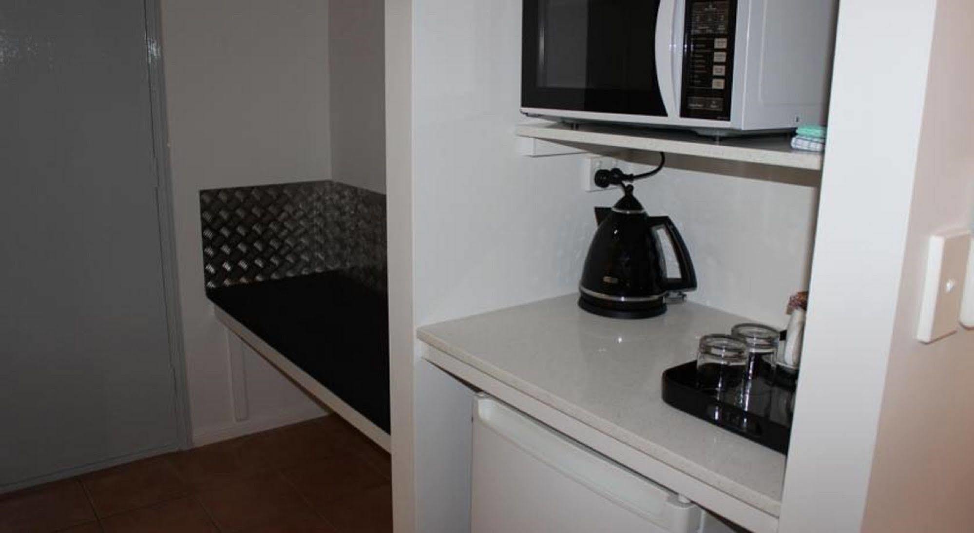 Springwood Motor Inn Екстер'єр фото