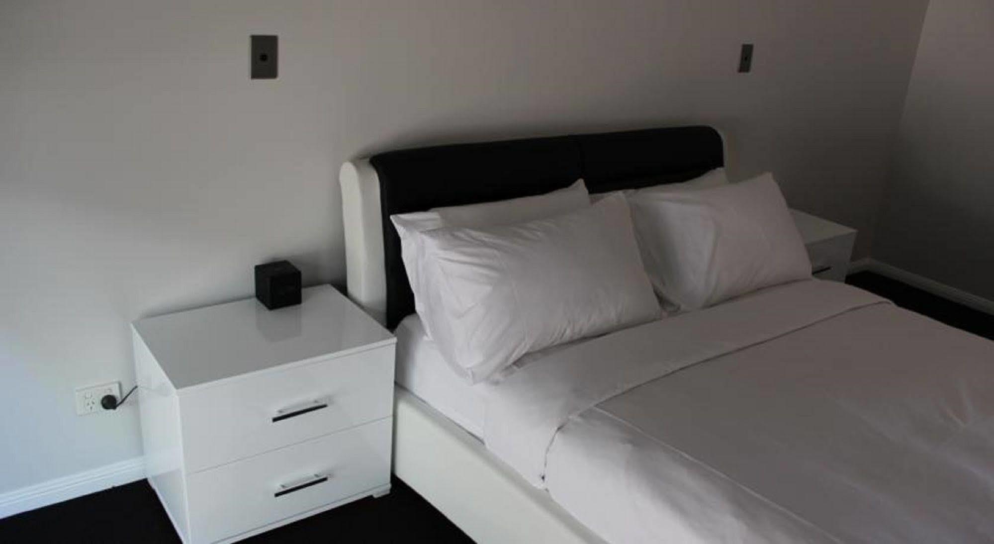 Springwood Motor Inn Екстер'єр фото